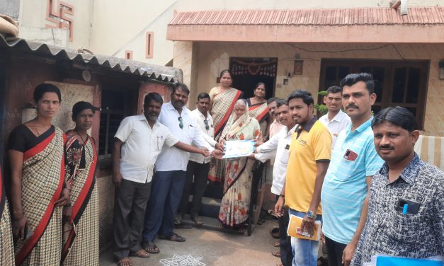 ಮೋಳೆ ಗ್ರಾಮದಲ್ಲಿ ಕಂದಾಯ ದಾಖಲೆ ಮನೆ ಬಾಗಿಲಿಗೆ ಯೋಜನೆ ಚಾಲನೆ