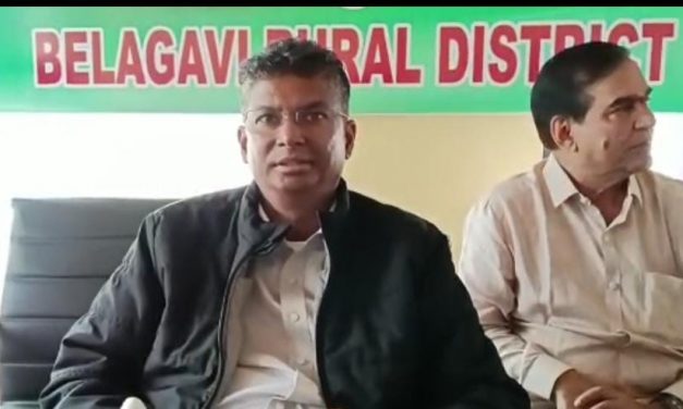 ಸಾವರ್ಕರ್ ಭಾವಚಿತ್ರ ಹಾಕಿದರೆ, ನಾವು ಬುದ್ಧ, ಬಸವ, ಅಂಬೇಡ್ಕರ್, ರಾಯಣ್ಣನ ಭಾವಚಿತ್ರ ಹಾಕುತ್ತೇವೆ : ಸತೀಶ ಜಾರಕಿಹೊಳಿ