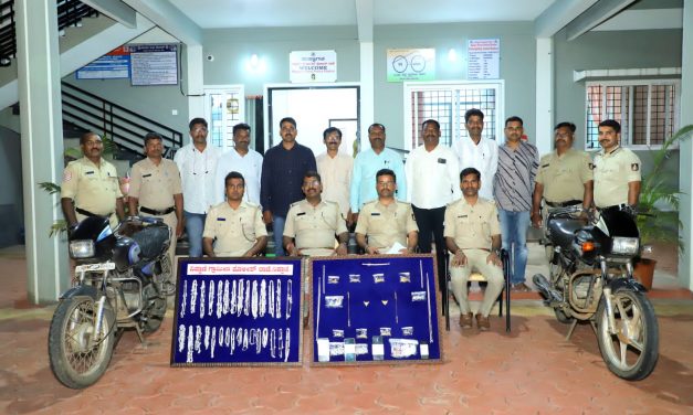 ಬಂಗಾರ, ಬೆಳ್ಳಿ ಕಳ್ಳರನ್ನ ಬಂಧಿಸಿದ ನಿಪ್ಪಾಣಿ ಪೋಲಿಸರು