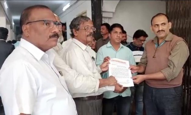 ವಿಡಿಯೋ – ಮಹಾರಾಷ್ಟ್ರಕ್ಕೆ ಕರ್ನಾಟಕ ಸರ್ಕಾರದ ಇಬ್ಬರು ಸಚಿವರಿಗೆ ಅಶೋಕ ಚಂದರಗಿ ಹೇಳಿದ್ದೇನು?