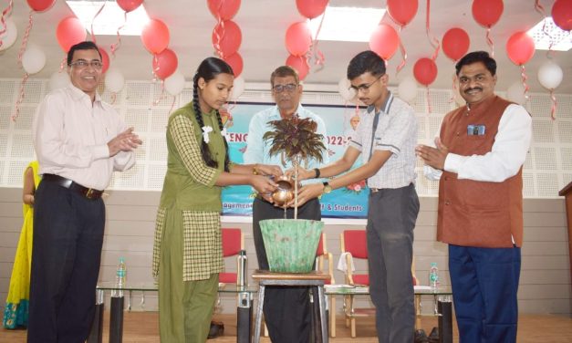 ವಿದ್ಯಾರ್ಥಿಗಳು ವೈಜ್ಞಾನಿಕ ಮನೋಭಾವ ಬೆಳಸಿಕೊಳ್ಳಬೇಕು : ಡಾ.ಎಂ ಟಿ ಕುರಣಿ