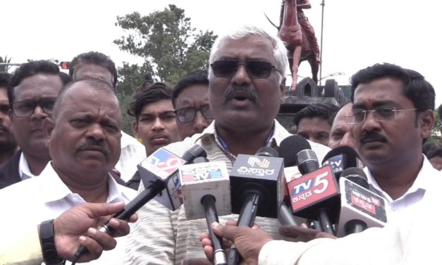 ಕಟ್ಟಿಕೊಂಡ ಗಂಡನನ್ನು ಕೊಲೆ ಮಾಡಬೇಡಿ :  ರಾಜ್ಯ ಸಂಚಾಲಕ ಮಹಾದೇವ ತಳವಾರ ಮನವಿ