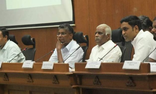 ಬರ ನಿರ್ವಹಣೆ ಪ್ರತಿ ಗ್ರಾಮ ಪಂಚಾಯಿತಿಯಲ್ಲಿ ಟ್ಯಾಂಕರ್ ಖರೀದಿಗೆ ಕಟ್ಟುನಿಟ್ಟಿನ ಸೂಚನೆ