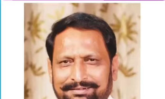 ಸಿಎಂ ರೇಸ್‌ನಲ್ಲಿ ಮುಂಚೂಣಿಗೆ ಬಂದ ಮಾಜಿ ಡಿಸಿಎಂ ಲಕ್ಷ್ಮಣ ಸವದಿ