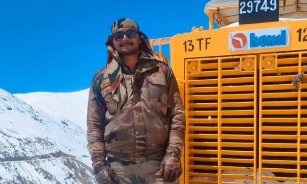 ಯೋಧನ ಸಾವಿಗೆ ಬೆಲೆ ಇಲ್ವಾ? : ದೇಶ ಕಾಯೋ ಯೋಧನನ್ನ ನೋಡಲು ಬಾರದ ಜನಪ್ರತಿನಿಧಿಗಳು