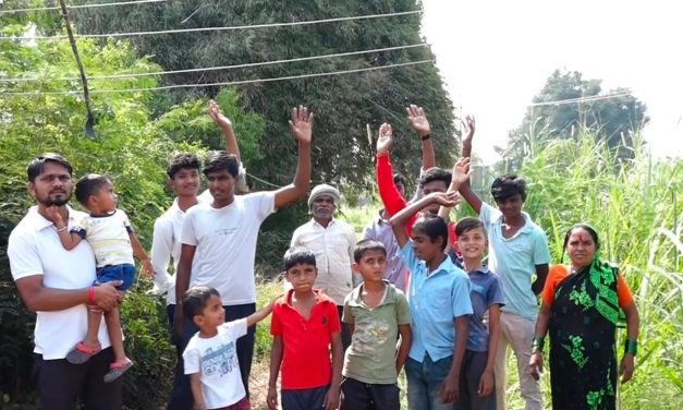 ವಿದ್ಯುತ್ ತಂತಿಯಿಂದ ಬೇಸತ್ತ ಗ್ರಾಮಸ್ಥರು