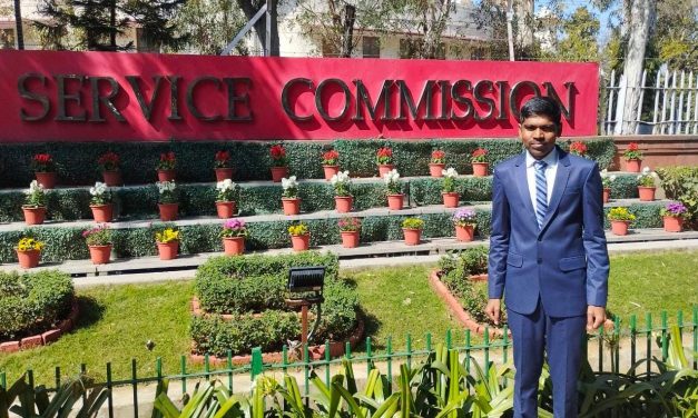 ಯುಪಿಎಸ್ಸಿ ಪರೀಕ್ಷೆ ಪಾಸಾದ ಕುರಿಗಾಯಿ : ಸಾಧನೆಗೆ ಬೇಕಿಲ್ಲ ಹಣದ ಅವಶ್ಯಕತೆ