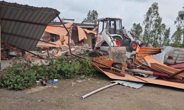 ಮೇಖಳಿ ಗ್ರಾಮದಲ್ಲಿನ ರಾಮ ಮಂದಿರಲ್ಲಿ ಬೆಳ್ಳಂಬೆಳಿಗ್ಗೆ ಜೆಸಿಬಿ ಘರ್ಜನೆ