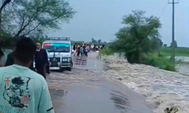 ಕುಡಚಿ ಪಟ್ಟಣದಲ್ಲಿ ನಿನ್ನೆ ಸುರಿದ ಧಾರಾಕಾರ ಮಳೆ : ಒಂದೇ ಗಂಟೆಯಲ್ಲಿ ಜಲಾವೃತಾದ ಕುಡಚಿ ಪಟ್ಟಣ