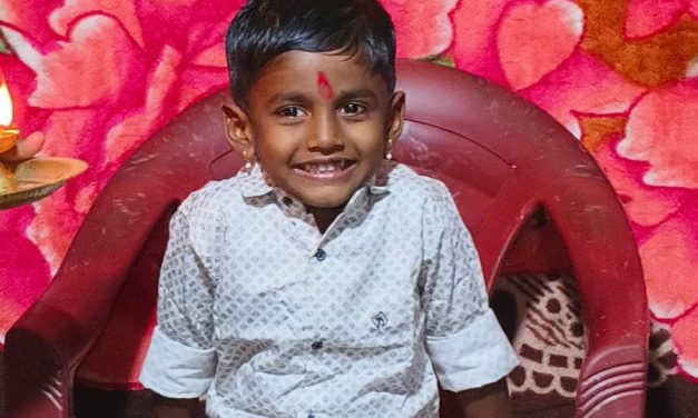 ರಸ್ತೆ ಅಪಘಾತ ಶಾಲಾ ವಿದ್ಯಾರ್ಥಿ ಸ್ಥಳದಲ್ಲಿ ಸಾವು