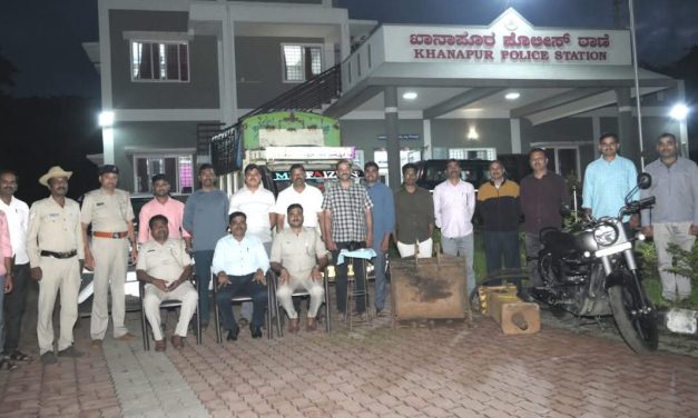ಖಾನಾಪೂರ ಪೊಲೀಸರು 4 ಕಳ್ಳತನ ಪ್ರಕರಣಗಳ ತನಿಖೆಯಲ್ಲಿ 14.90 ಲಕ್ಷ ಮೌಲ್ಯದ ಬೆಲೆಬಾಳುವ ವಸ್ತು ವಶಕ್ಕೆ ಆರೋಪೊ ಬಂಧನ
