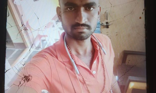 ಕೋರ್ಟ್ ಆವರಣದಲ್ಲೇ ಪತ್ನಿ ಮೇಲೆ ಮಚ್ಚಿನಿಂದ ಮಾರಣಾಂತಿ ಹಲ್ಲೆಗೈದ ಪತಿ!