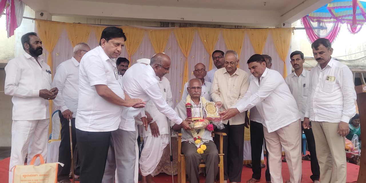 ಶಿವಾನಂದ ಹವಳೆ ಗುರಗಳ ನಿವೃತ್ತಿ : ಗ್ರಾಮಸ್ಥರಿಂದ ಸತ್ಕಾರ