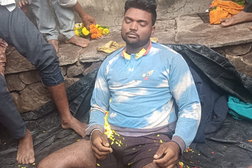 ವಿದ್ಯುತ ತಂತಿ ತಗುಲಿ ಯುವ ರೈತ ಸಾವು
