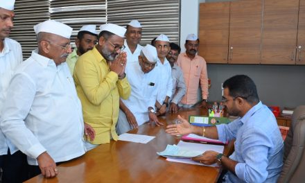 ಡಿಸಿಸಿ ಬ್ಯಾಂಕ್ ನಿರ್ದೇಶಕ ಸ್ಥಾನಕ್ಕೆ ಚುನಾವಣೆ ನಾಮಪತ್ರ ಸಲ್ಲಿಸಿದ ಉದ್ಯಮಿ ಉತ್ತಮ ಪಾಟೀಲ