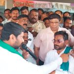 VIDIO – ಸರ್ಕಾರ ಆದೇಶ ಗಾಳಿಗೆ ತೂರಿದ ಸಕ್ಕರೆ ಕಾರ್ಖಾನೆ – ಅನ್ನದಾತರ ಆಕ್ರೋಶಕ್ಕೆ ಮಣಿದ ಉಗಾರ ಸಕ್ಕರೆ ಕಾರ್ಖಾನೆ