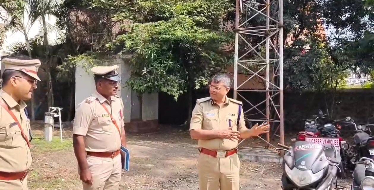 ಕಾಗವಾಡ ಪೋಲಿಸ್ ಠಾಣೆಗೆ ಉತ್ತರ ವಲಯ ಐಜಿಪಿ ಚೇತನಸಿಂಗ್ ಠಾಕುರ್ ದಿಡೀರ ಭೇಟಿ