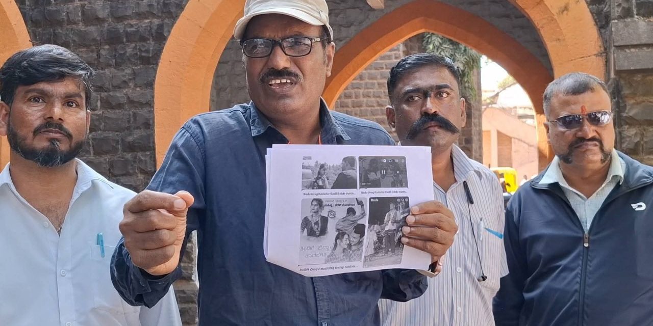 ತಿಂಡಿಗೆ ಬಿದ್ದಾಳ ಹಾದರಗಿತ್ತಿ ; ಅಶ್ಲೀಲ ಹಾಡುಗಾರರ ವಿರುದ್ಧ ಕ್ರಮಕ್ಕೆ ಆಗ್ರಹ…!