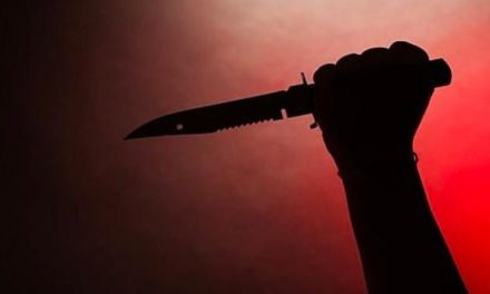 ಬೆಳಗಾವಿಯಲ್ಲಿ ಮುಂದುವರೆದ ಚಾಕು ಇರಿತ ಪ್ರಕರಣ – ಬರೀ ಕಣ್ಣೆತ್ತಿ ನೋಡಿದ್ದಕ್ಕೆ ಚೂರಿಯಿಂದ ಚುಚ್ಚಿ ಕೊಲೆಗೆ ಯತ್ನ