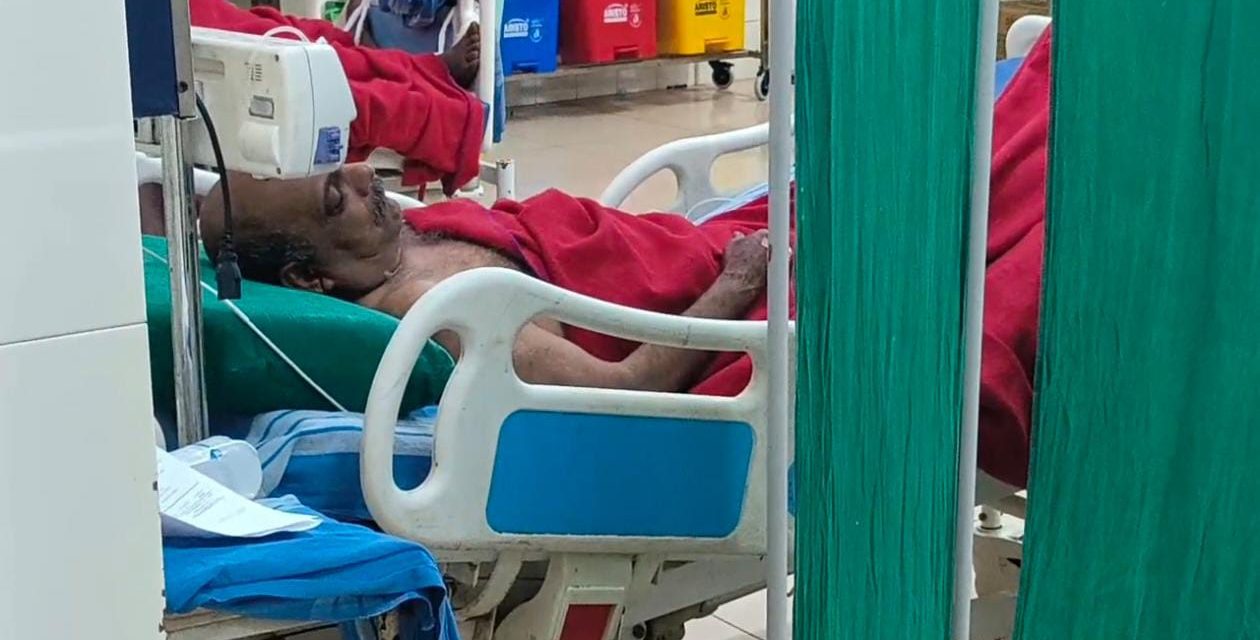 Vidio – ಮಗನಿಂದಲೇ ವೃದ್ಧ ತಂದೆಗೆ ಚಾಕು ಇರಿತ. ಬೆಳಗಾವಿ ಜಿಲ್ಲೆಯ ಜಿಲ್ಲೆ ಬೈಲಹೊಂಗ ಪಟ್ಟಣದಲ್ಲಿ ನಡೆದ ಘಟನೆ