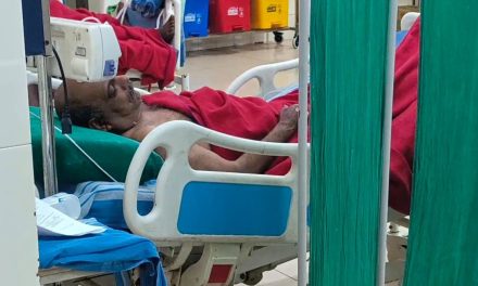 Vidio – ಮಗನಿಂದಲೇ ವೃದ್ಧ ತಂದೆಗೆ ಚಾಕು ಇರಿತ. ಬೆಳಗಾವಿ ಜಿಲ್ಲೆಯ ಜಿಲ್ಲೆ ಬೈಲಹೊಂಗ ಪಟ್ಟಣದಲ್ಲಿ ನಡೆದ ಘಟನೆ