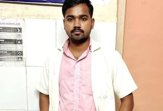 VIDIO – ಅಥಣಿ ಸಾಯಿ ಜ್ಯೋತಿ ಪ್ಯಾರಾಮೇಡಿಕಲ್ ಕಾಲೇಜ್ ಉಪನ್ಯಾಸಕ ವಿದ್ಯಾರ್ಥಿನಿ ಅಪಹರಿಸಿ ಪರಾರಿ..!