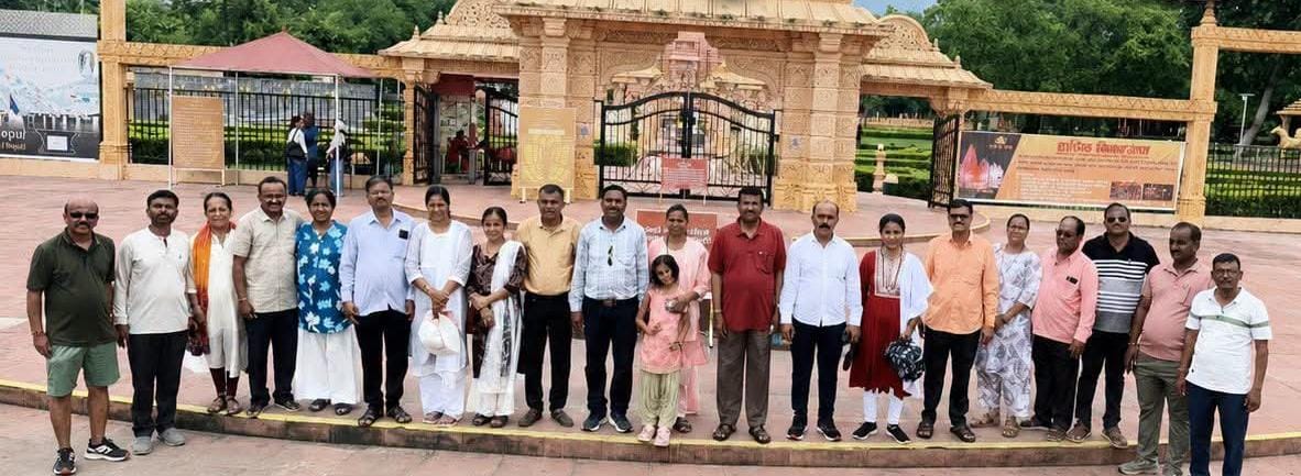 ನೇಪಾಳದ ಹವಾಮಾನ ವೈಪರೀತ್ಯಕ್ಕೆ ಪ್ರವಾಸ ಮೊಟಕು, ಸುರಕ್ಷಿತವಾಗಿ ತಾಯ್ನಾಡಿಗೆ ಮರಳಿದ ನಿಪ್ಪಾಣಿಯ 21 ಪ್ರವಾಸಿಗರು